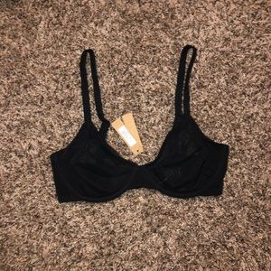 Skims Onyx Bra